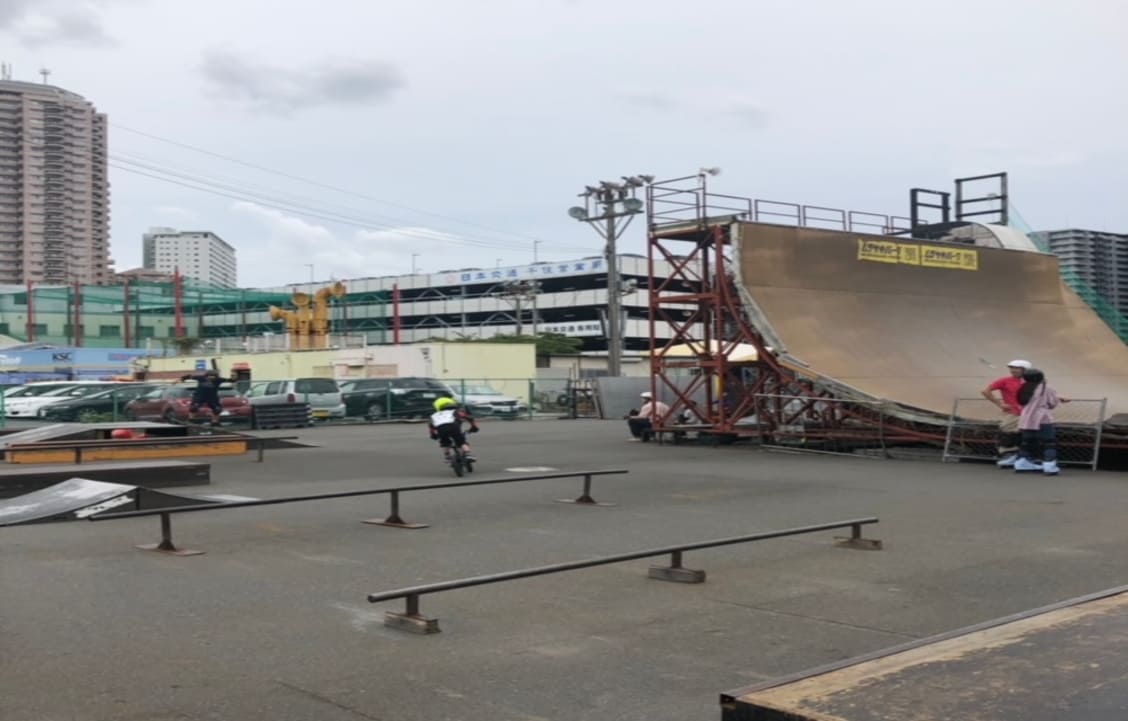 ムラサキパーク東京（屋内外）のイメージ